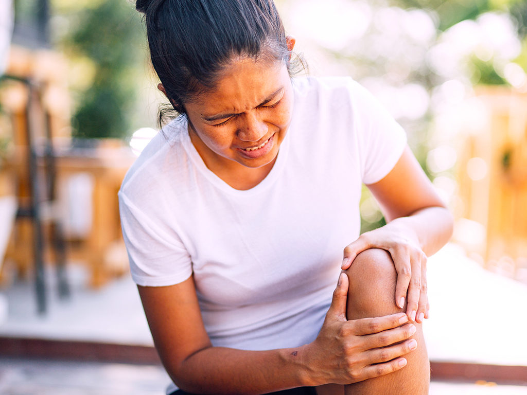deteriorarea luxației gleznei sau ruperea ligamentelor pentru tratarea artrozei genunchiului